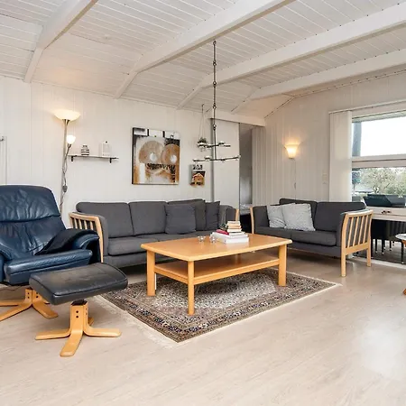 7 Person In Holiday home Hejls